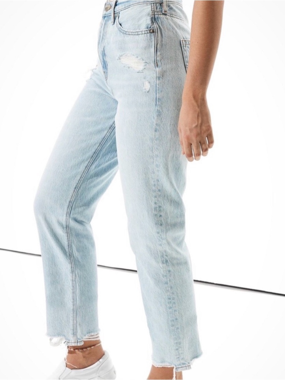 American Eagle High Rise Distressed Jeans
